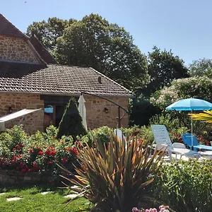  Hébergement de vacances Le Poulailler De La Chayrie France