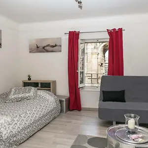 Studio Avec Vue Sur Les Arénes Arles